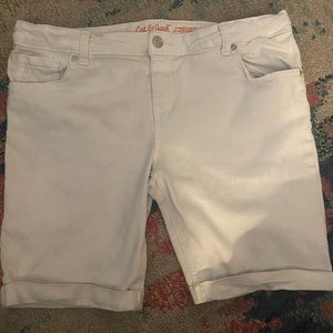 Girls white Cat & Jack white Bermuda shorts
